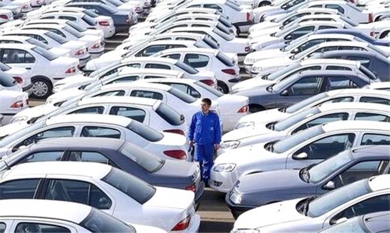 ریزش قیمت ها در بازار خودرو استارت خورد/ رانا 5 میلیون تومان ارزان شد/ جدول