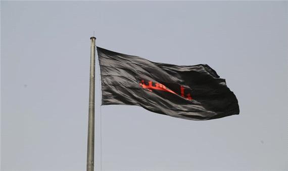 اهتزاز پرچم‌های متبرک به حرم سیدالشهداء(ع) در 4 نقطه منطقه 15
