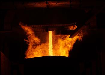 سقوط 30 درصدی صادرات فولاد اروپا به آمریکا پس از تعرفههای ترامپ