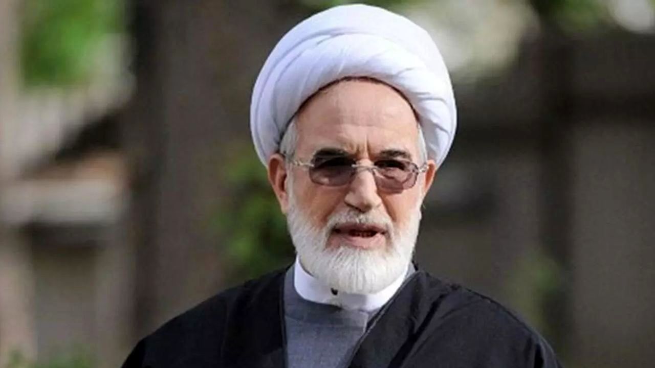 حضور مهدی کروبی در یک مراسم عمومی پس از رفع حصر+ عکس