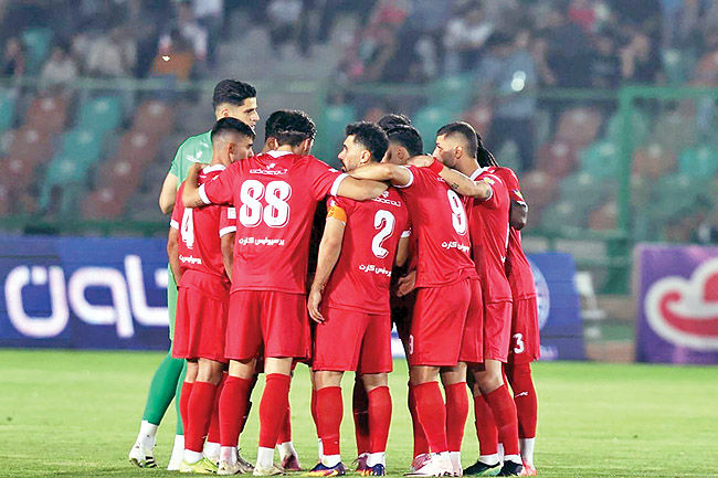 چهار «چرا» در پرسپولیس