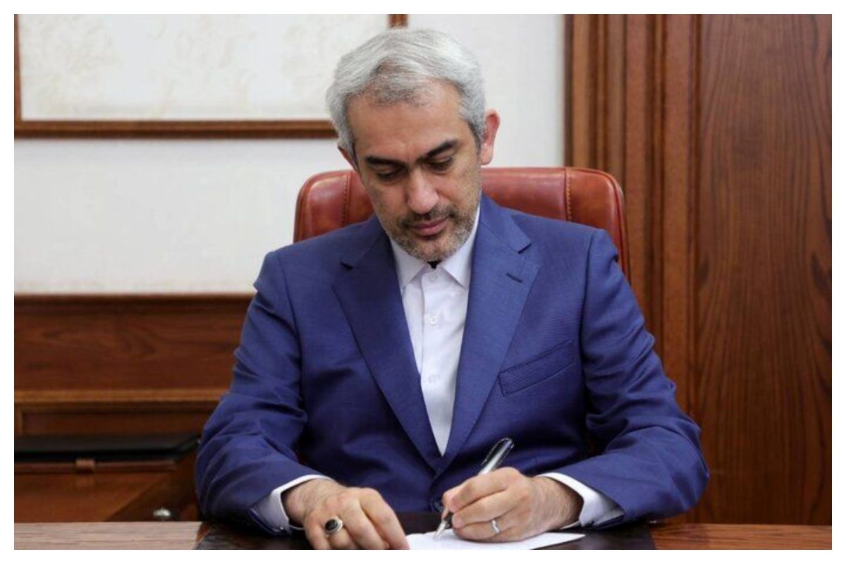 سیگنالی از کاهش فروش نفت دریافت نکرده‌ایم/در تدوین بودجه، به‌دنبال کاهش هزینه‌های دولت هستیم