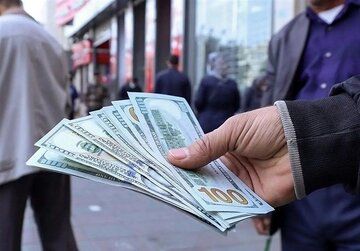 پیش‌بینی قیمت دلار در زمستان ۱۴۰۴ / دلار در ماه‌های آینده به این عدد می‌رسد