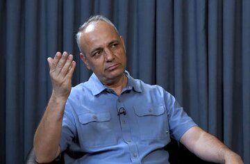 یادداشت کنایه‌آمیز  زیدآبادی خطاب به فواد ایزدی/ممدانی هنوز درباره اسرائیل و دگرباشان نظر نداده است!