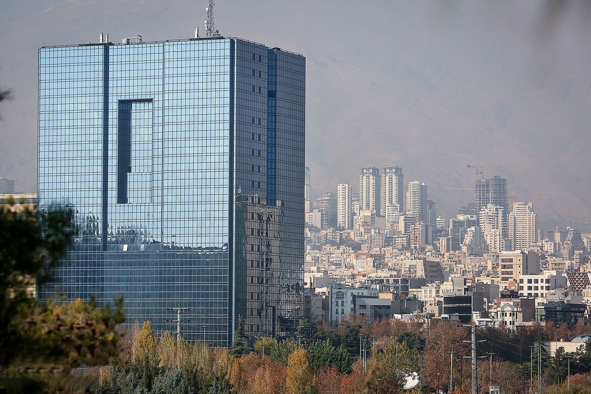 سیاست ارزی تغییری نکرده و  ارز ترجیحی ۲۸۵۰۰ حذف نشده است