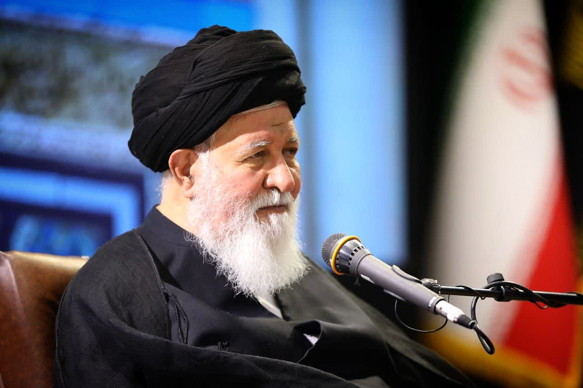 علم الهدی: رهبر ایران بزرگ‌ترین و قدرتمندترین رهبر در روی کره زمین است/ آمریکا از جوانان نخبه و دانش بنیان ما می ترسد