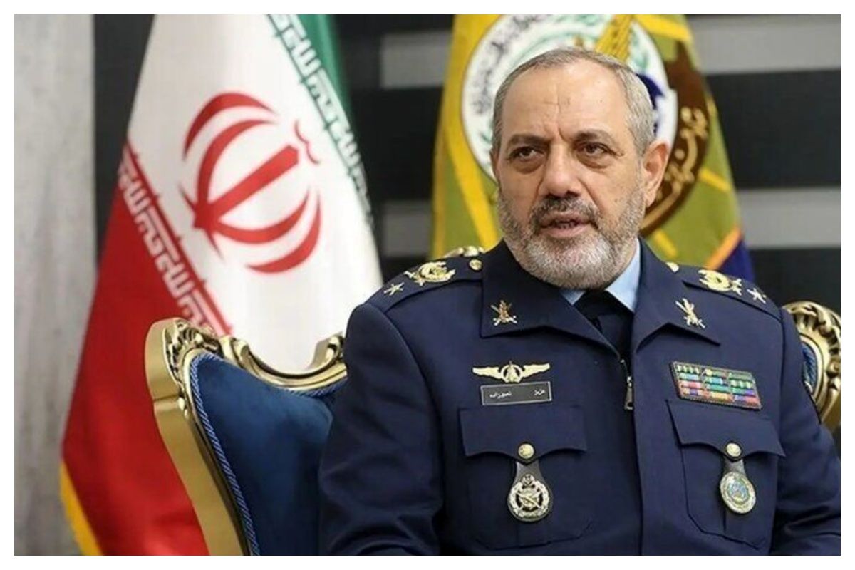 وزیر دفاع: تولیدات دفاعی کشور نسبت به قبل جنگ تحمیلی افزایش کمی و کیفی داشته است