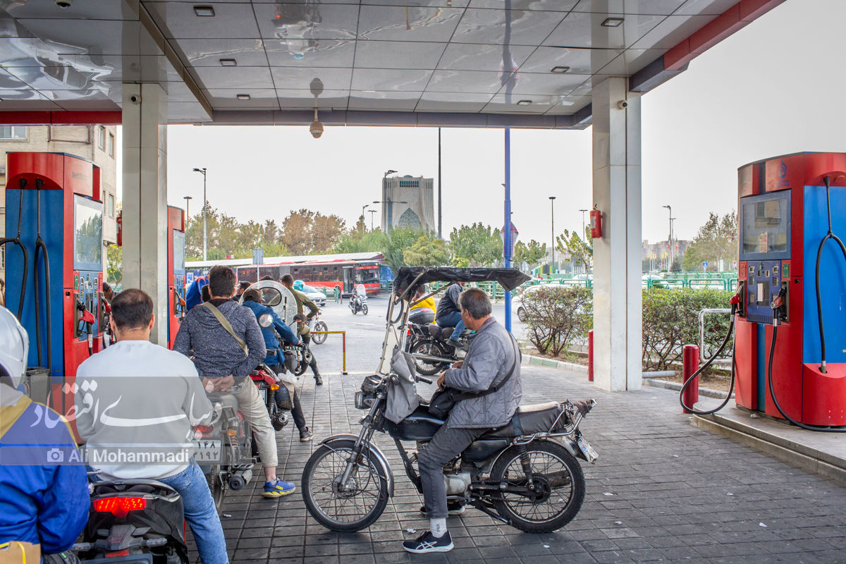 سهمیه‌ بندی بنزین براساس کدملی را اجرایی کنید