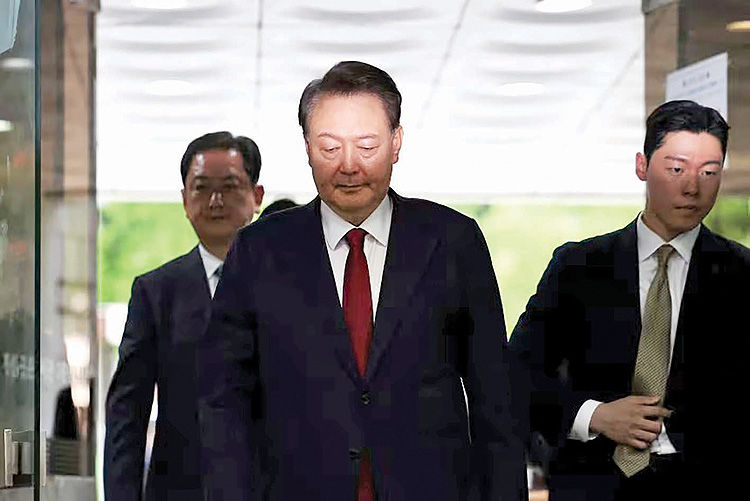 اتهام «تحریک به جنگ» علیه یون