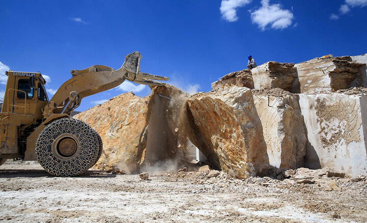 آسیب‌های استخراج مواد معدنی حیاتی