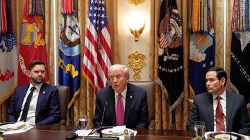 پیش‌بینی عجیب ترامپ درباره اروپا؛ برای نجات تغییر مسیر دهید