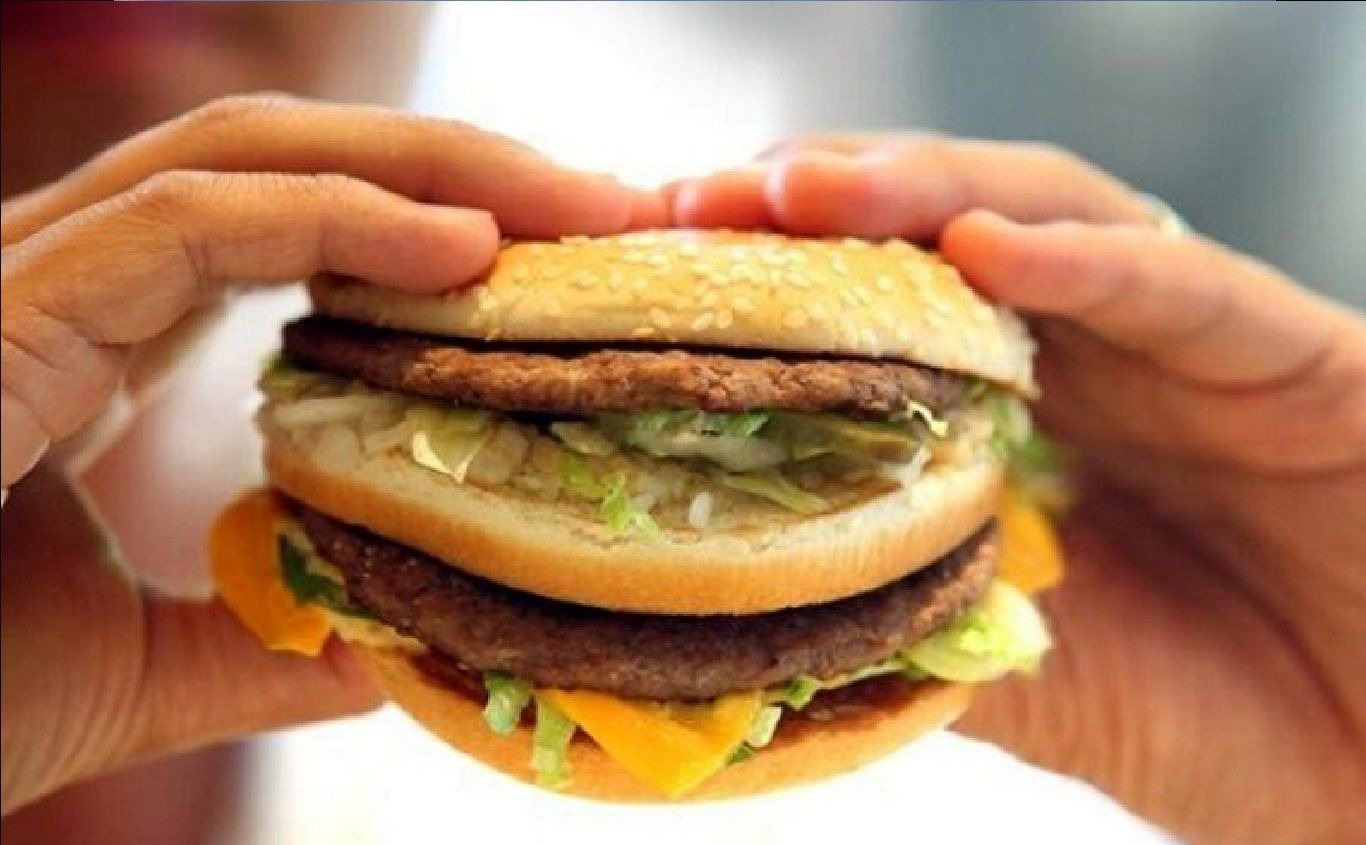 پاسخ علمی به یک باور نادرست/ صرف شام بعد از ساعت ۸ شب باعث چاقی می‌شود؟