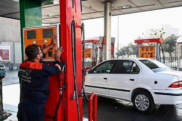 پزشکیان تابوی گرانی بنزین را شکست/ احتمال گرانی دوباره بنزین چقدر است؟