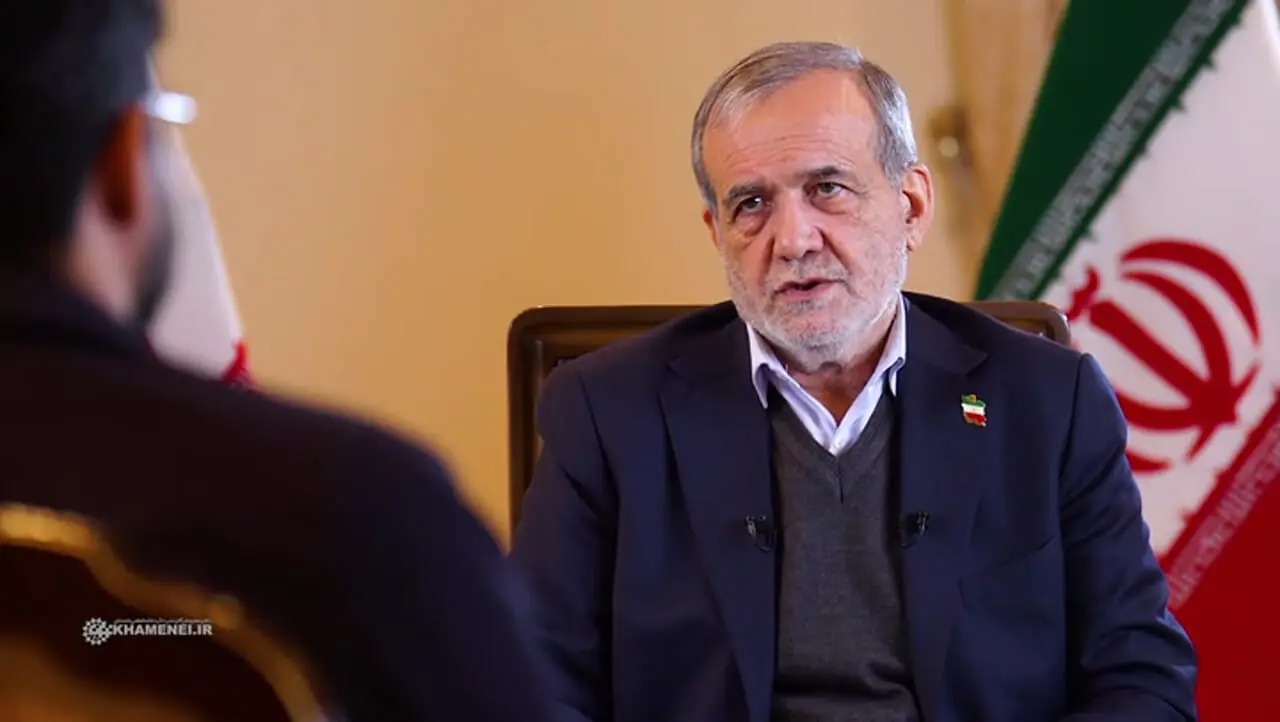 پزشکیان: از زمان جنگ ۱۲ روزه قوی‌تر هستیم/ شیطنت مجدد دشمن با پاسخ قاطع‌تر روبرو می‌شود + فیلم