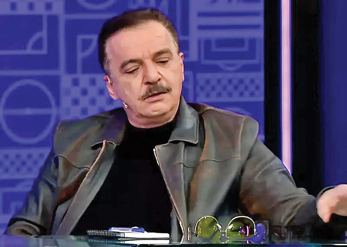 شانه‌ای برای گریه کردن نداری!