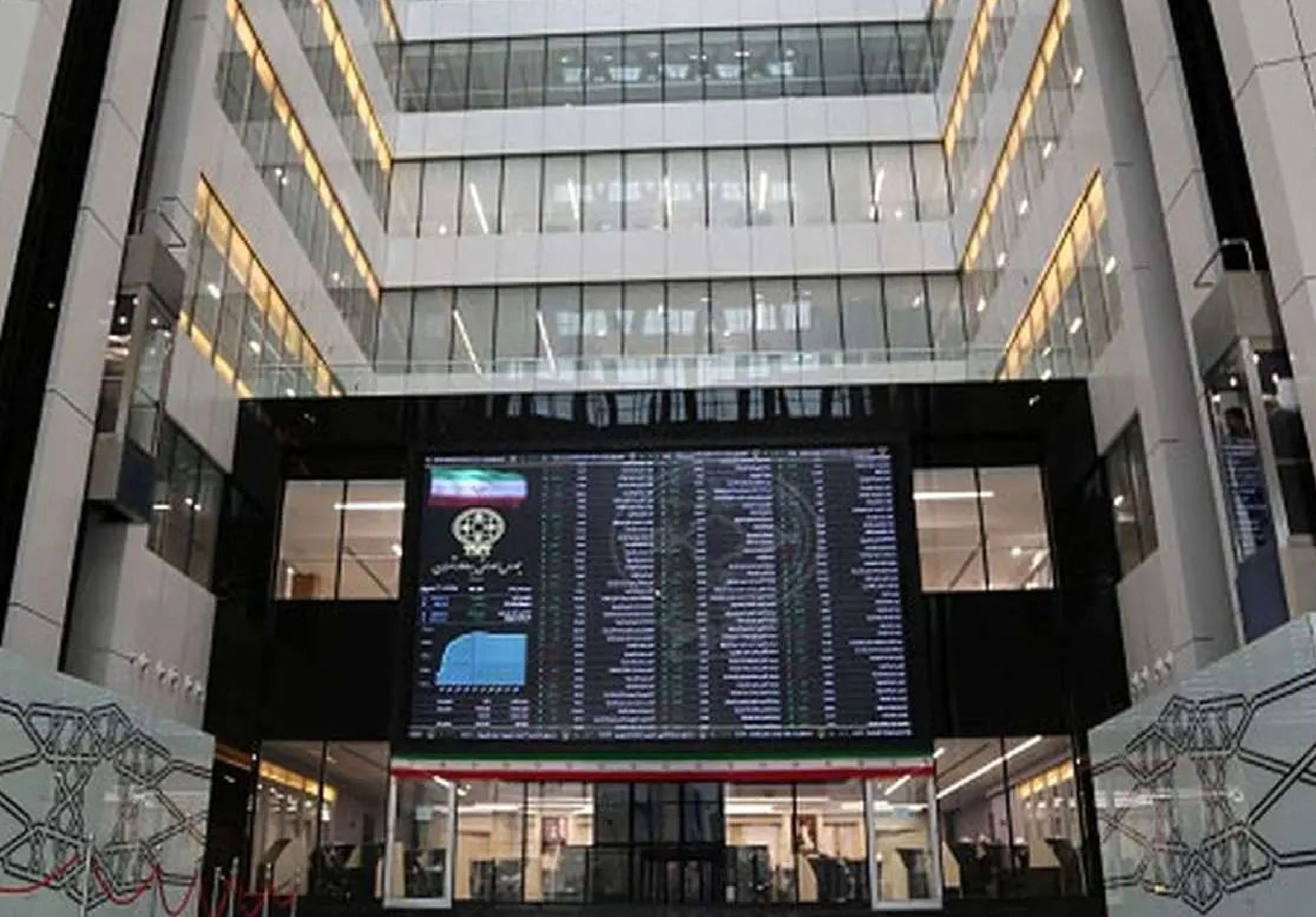 شاخص روی موج صعود؛ بانک و سیمان به لیدرها باختند+ فیلم