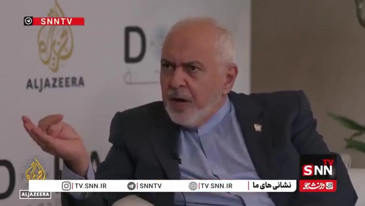 ظریف: ترامپ قبل از بمباران ایران، همه پایگاه‌های اطراف ایران را تخلیه کرد و پیامی فرستاد که «تو می‌توانی به من حمله کنی»/ صلح و آرامش در منطقه بزرگ‌ترین تهدید موجودیتی برای نتانیاهو و اسرائیل  است + فیلم