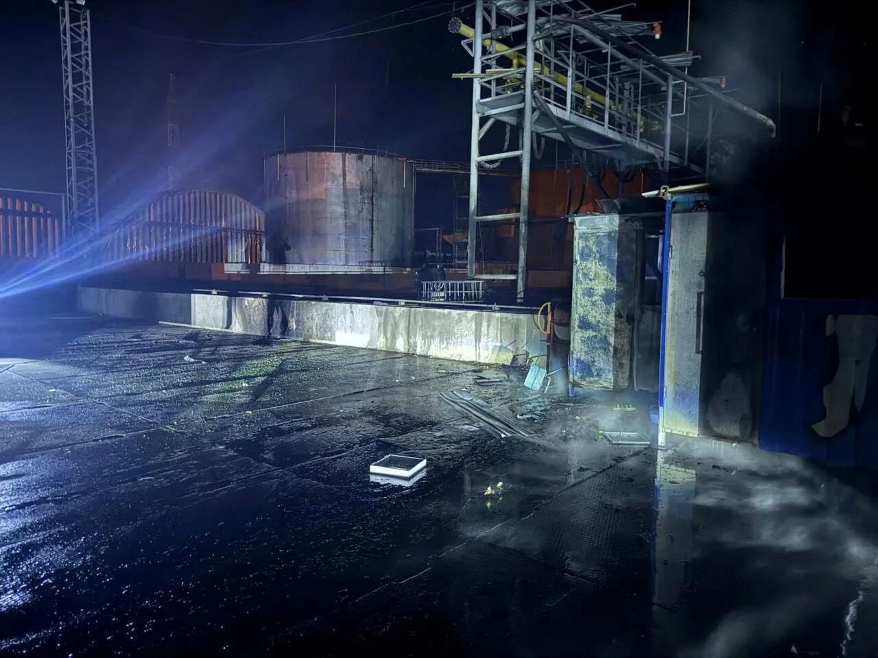 حمله شبانه  اوکراین به قلب روسیه و غرب این کشور/ وزارت دفاع روسیه: ۲۷ پهپاد را سرنگون کردیم