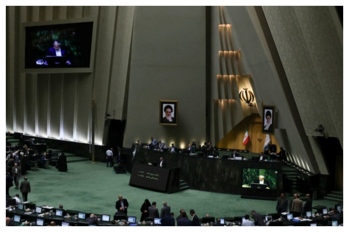 تکذیب اخبار فضای مجازی مبنی بر تعطیلی  یکشنبه مجلس ،