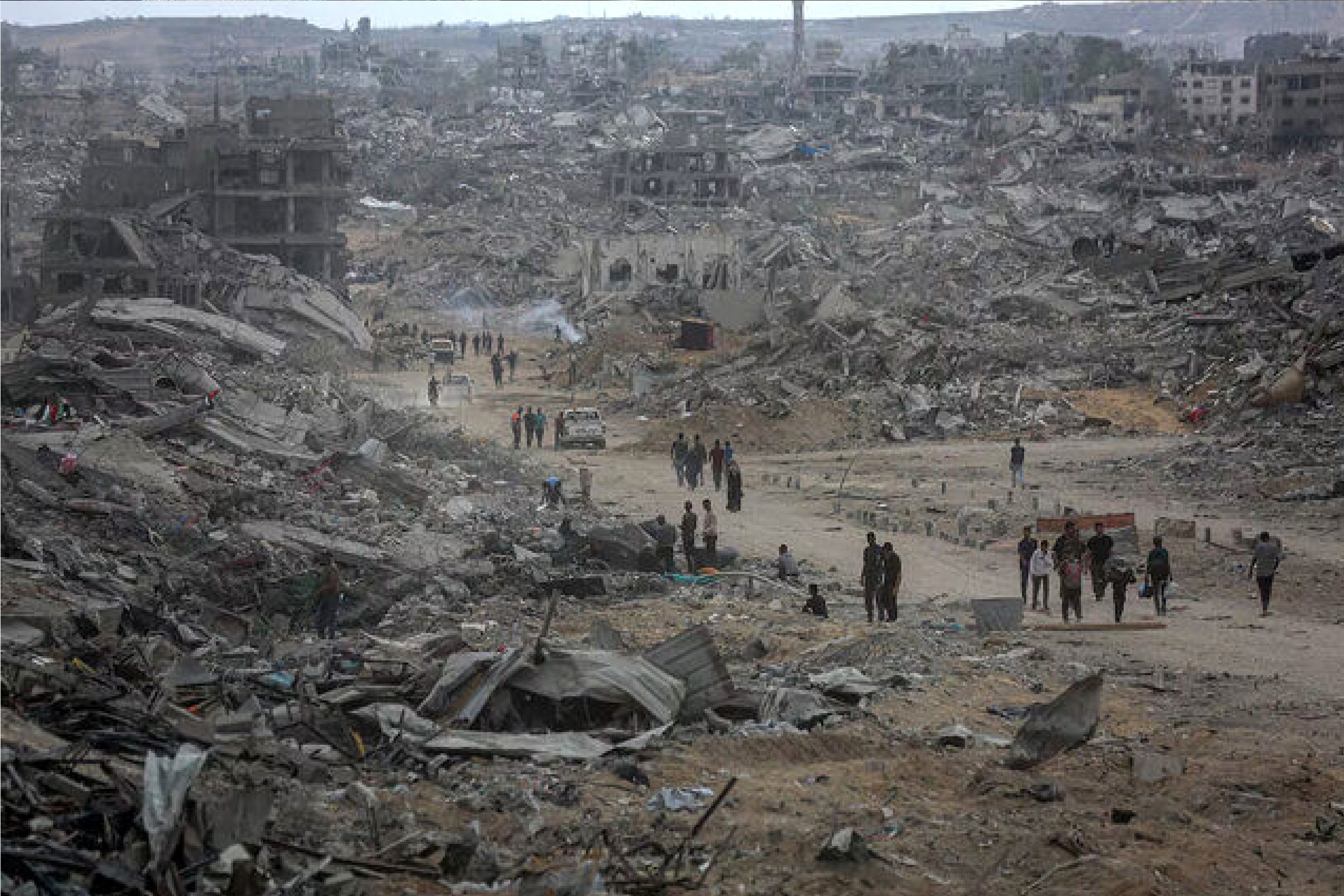 بمباران غزه در روز اول سال ۲۰۲۶/ چشم‌انداز بحران‌های پیچیده غزه در سال جدید میلادی