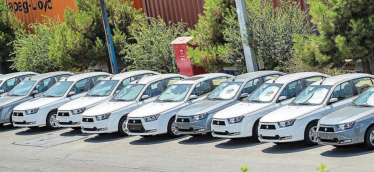 چرا بازار خودرو سردرگم است؟