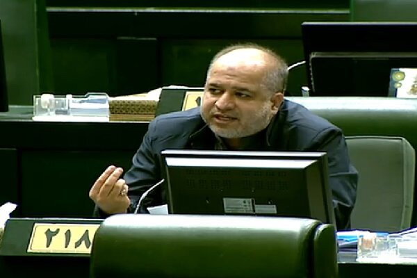 خضریان: با شبکه‌های مافیایی حوزه حمل و نقل و کشتیرانی برخورد شود