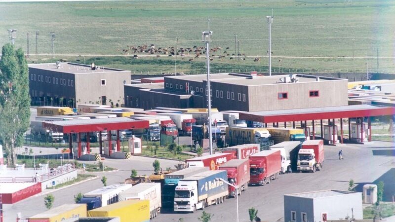 واردات ۳۰ میلیون دلاری در مقابل صادرات ۳.۲ میلیارد دلاری!