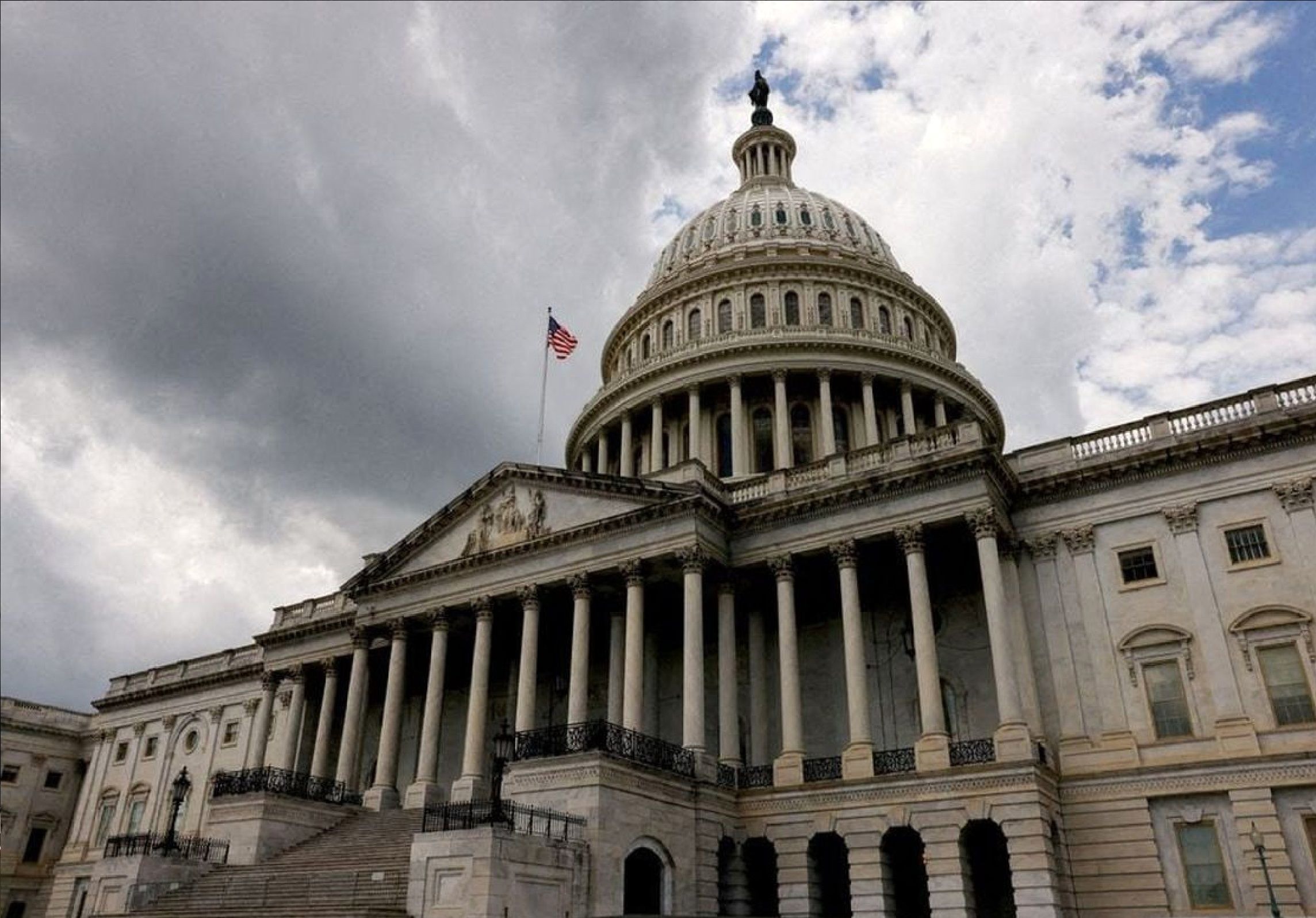 رای مجلس سنا به تعطیل نشدن دولت آمریکا