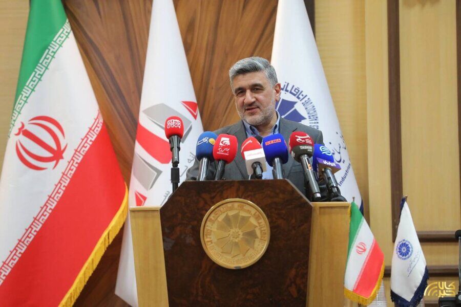 بازار سرمایه باید در دوران ابهام منصفانه و کارا مدیریت شود