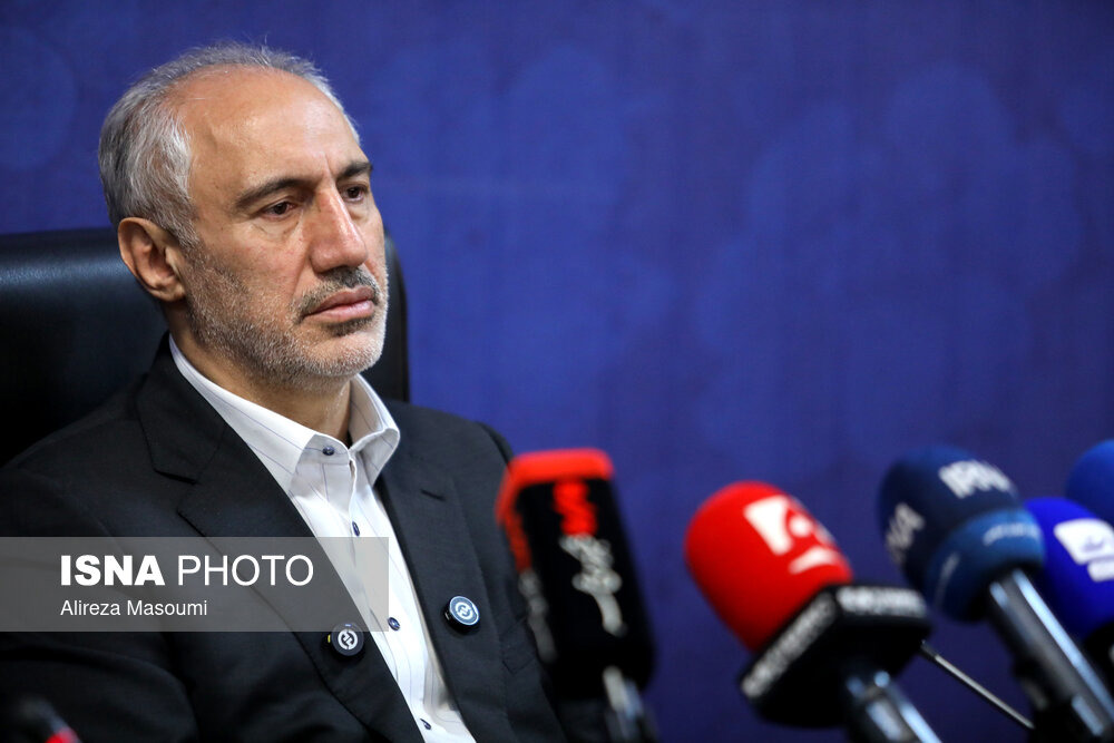 توضیح پورمحمدی در مورد افزایش حقوق سال آینده/ منابع کالابرگ تامین شده است