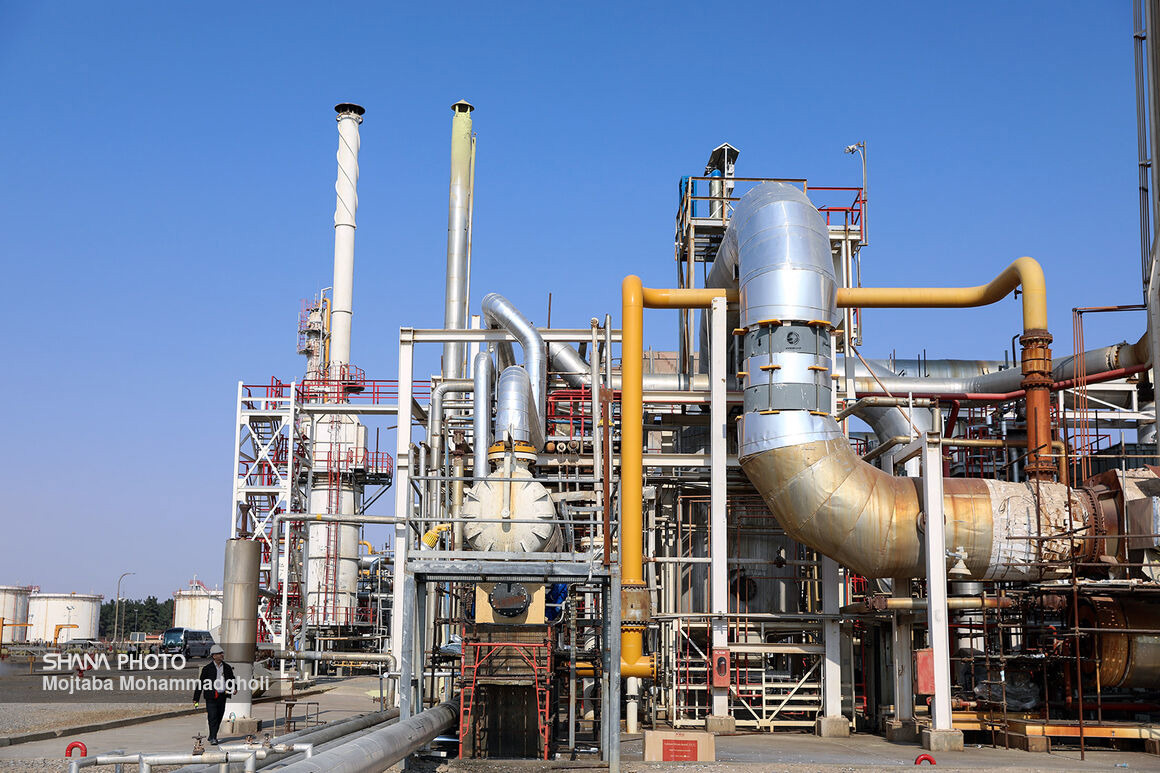 آغاز عملیات اجرایی ۱۳ پروژه در پالایشگاه شهید هاشمی‌نژاد