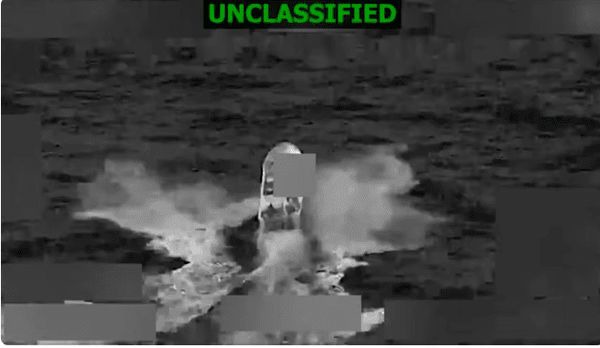 حمله آمریکا به یک قایق در اقیانوس آرام/ چند نفر کشته شدند؟