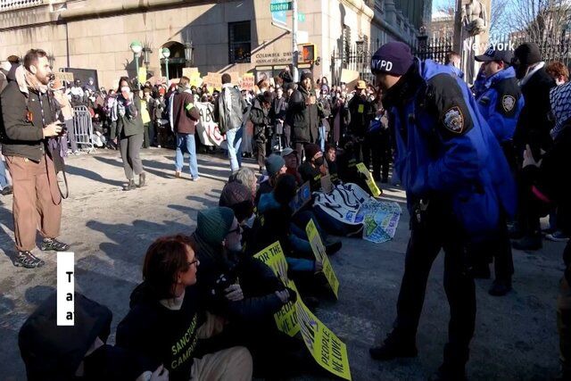 بازداشت ۱۲ استاد و دانشجو در اعتراض به سیاست‌های ترامپ