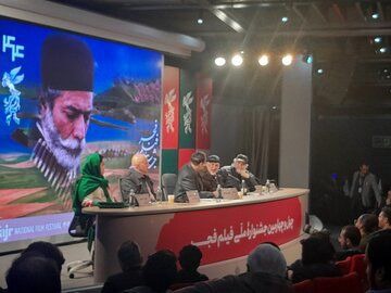 انتقاد شریفی‌نیا از رفتار محمدحسین مهدویان/ کاش به یاد جانباختگان شمعی روشن می‌کردید