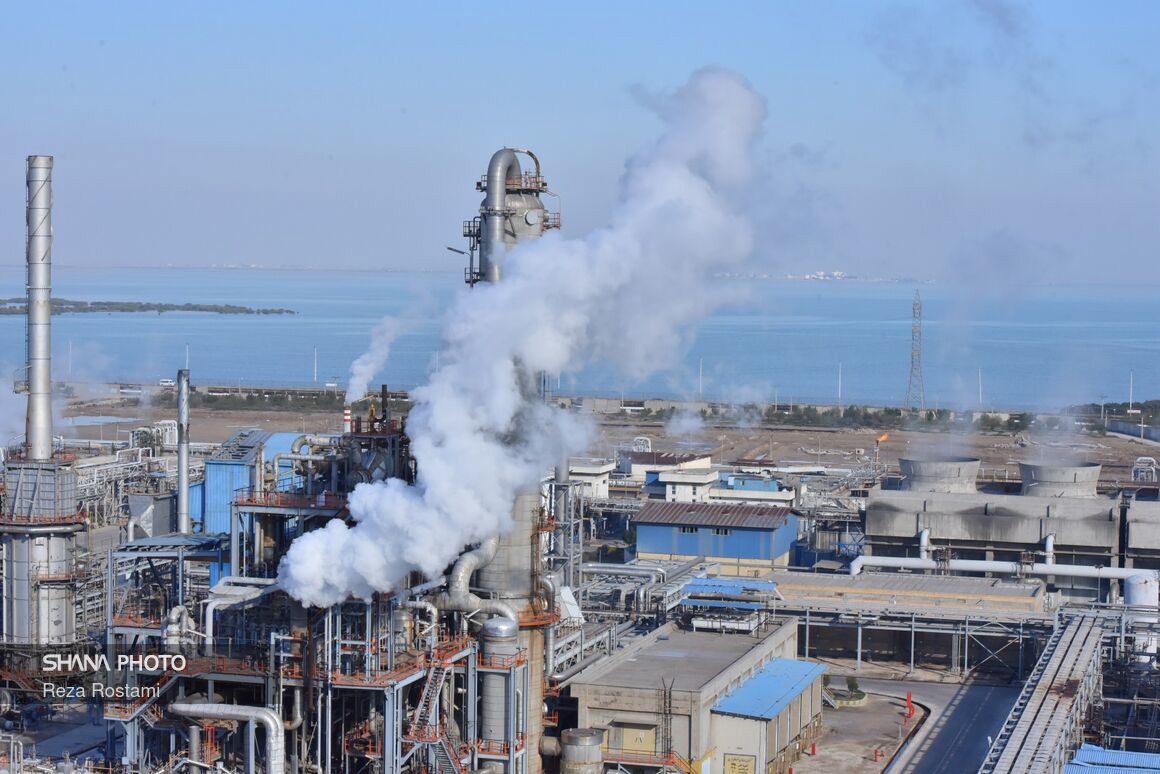 بهره‌برداری از هفتمین خط واحد نساجی پتروشیمی شهید تندگویان