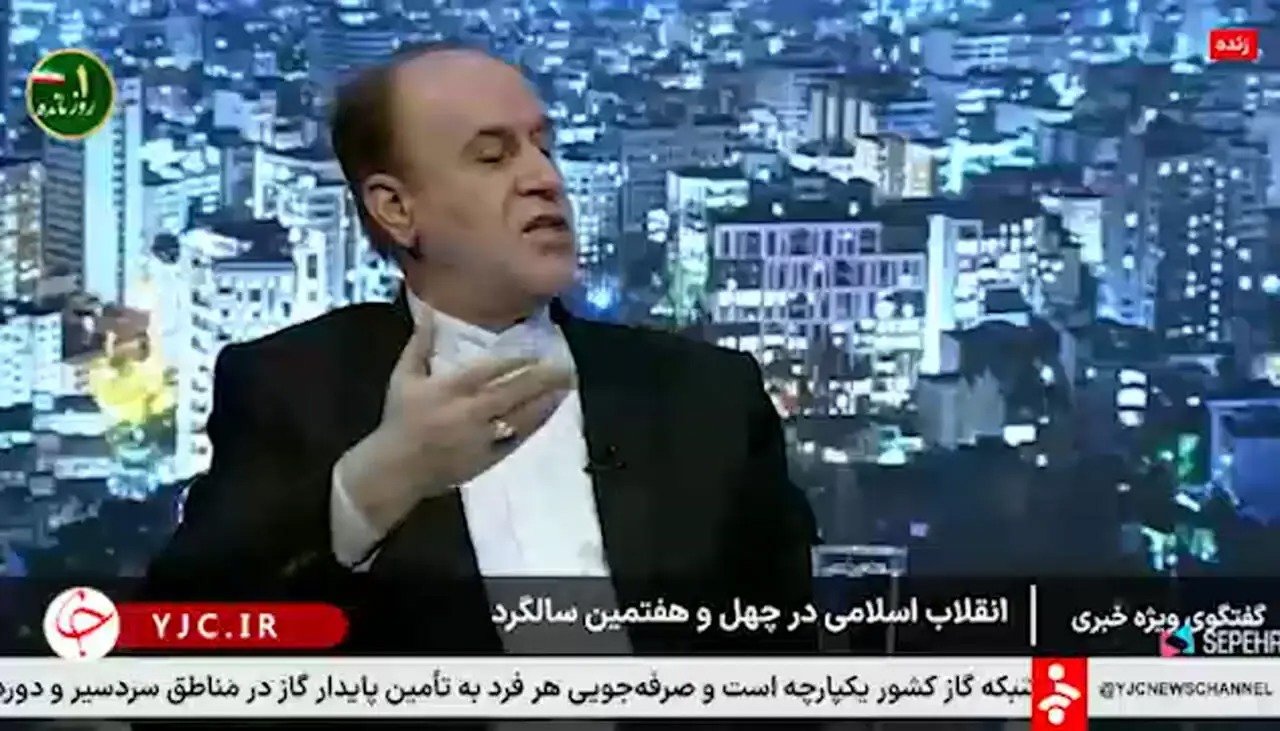 روایت متفاوت حاجی‌بابایی از مذاکرات ایران و آمریکا در مسقط/ عراقچی ۲۰ دقیقه فرمانده سنتکام را پشت در نگه داشت/ او اصلا در مذاکرات حضور نداشته+ فیلم