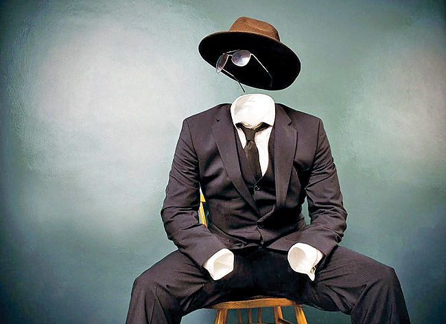 چه می‌شود وقتی کارمان به چشم نمی‌آید؟