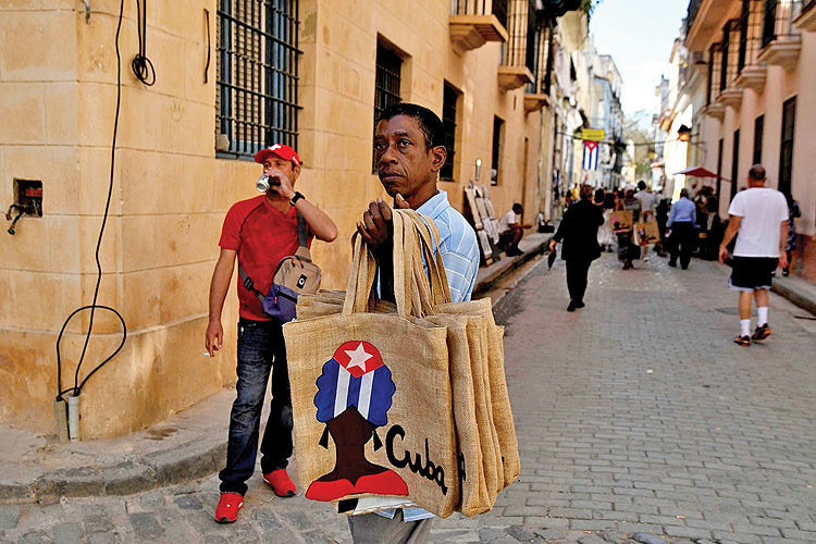 تغییر رژیم کوبا با گرسنگی