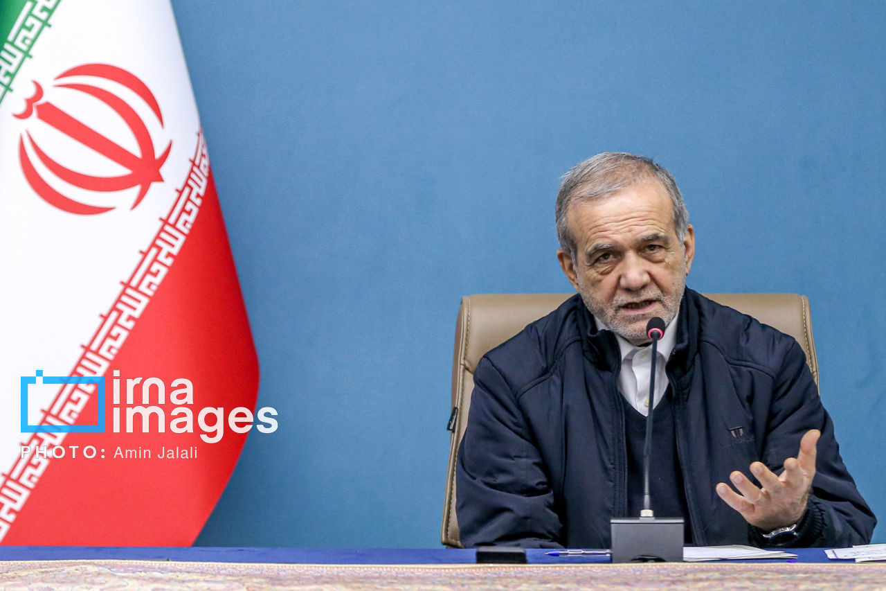 داعش ایران از نگاه پزشکیان کیست؟/ به ما وعده هزار میلیاردی داده بودند اما مشخص شد ما را سرکار گذاشته‌اند