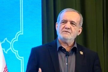 پزشکیان: از برخی نارسایی‌ها واقعاً شرمنده‌ایم/ باید از خود بپرسیم چه کرده‌ایم که بخشی از مردم با ما مسئله‌دار شده‌اند؟