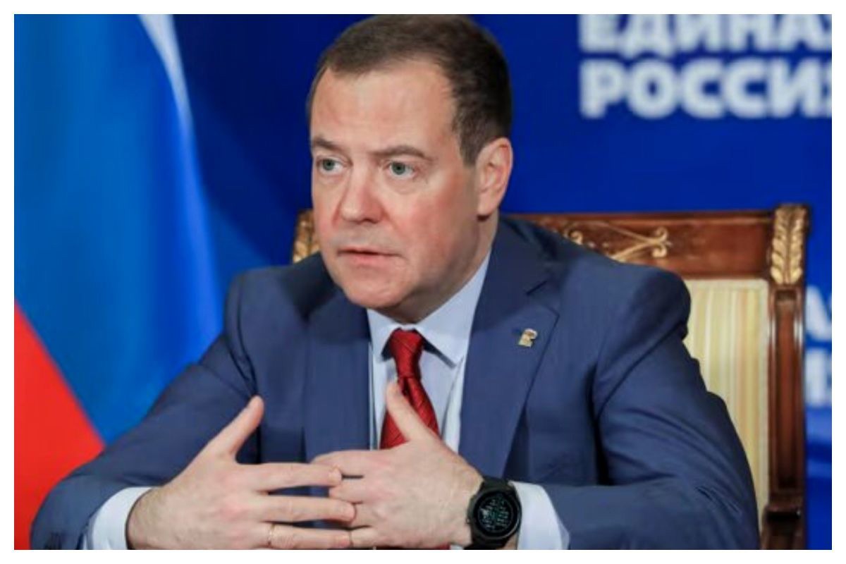 مدودف: عملیات نظامی در اوکراین ادامه دارد/ مذاکرات همیشه خوب است اما...