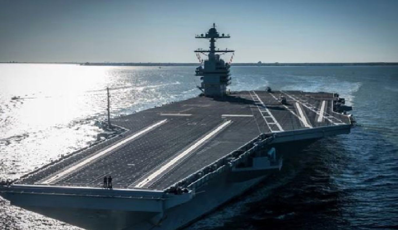 همزمان با مذاکرات ژنو مهمترین ناو هواپیمابر آمریکا به منطقه نزدیک شد + جزئیات