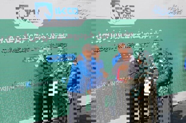 پیرمحمدی: ایران‌خودرو، خودروهای مشتریان را ۱۰ تا ۹۰ روزه می‌دهد