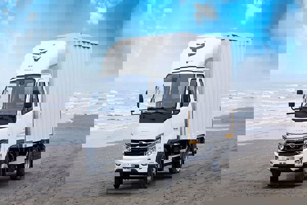 فروش نقدی کامیون‌های فورس ۶ کابین خواب‌دار و ۳.۸ تن توسط بهمن‌دیزل