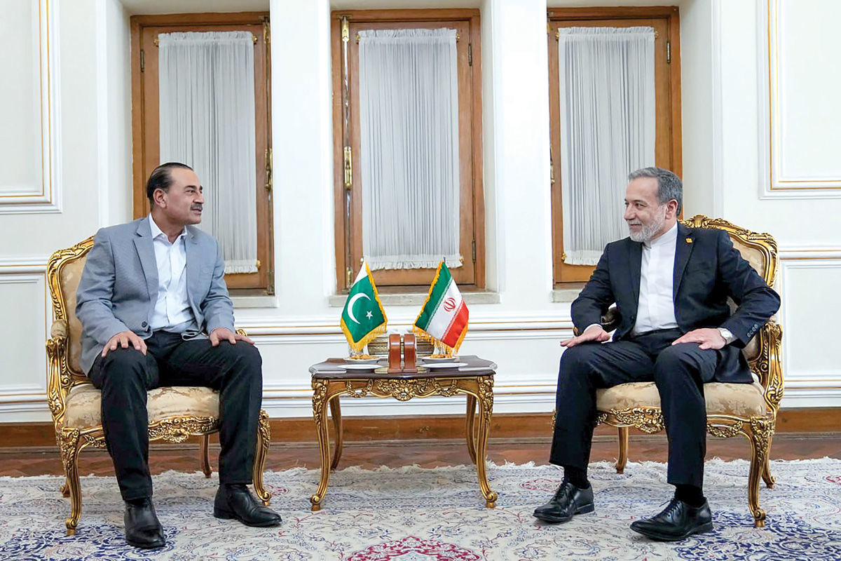 ماموریت صلح در تهران