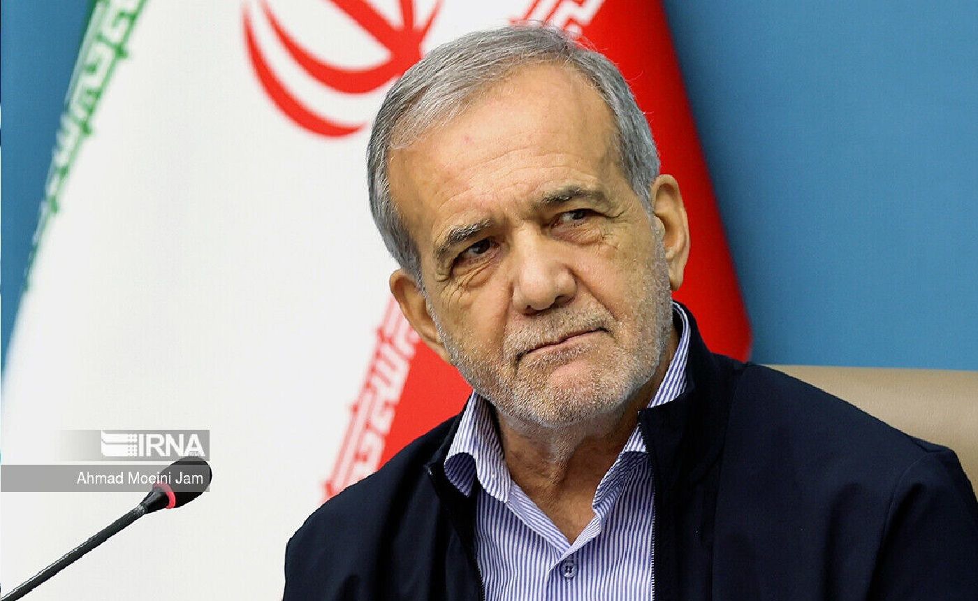 پزشکیان: این‌که مردم بیش از ۸۰ روز همچنان در صحنه هستند، دنیا را متعجب کرد/نمی‌شود بجنگیم و انتظار داشته باشیم روند طبق روال عادی قبل باشد