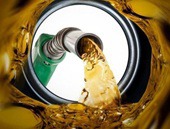 معاون پزشکیان وعده ثبات قیمت بنزین و گاز داد