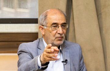 حسین علایی: سیستم دریافت اطلاعات به‌موقع‌ ایران دچار اشکال اساسی است/ در دو جنگ اخیر دستگاه‌های امنیتی نتوانسته‌اند به‌موقع رهبری و فرماندهان را از خطر آگاه کنند