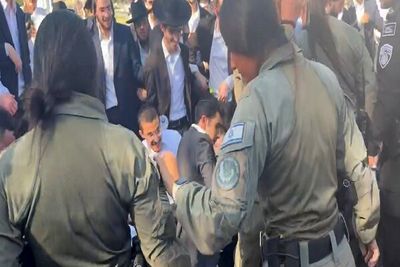 بازار آریا
