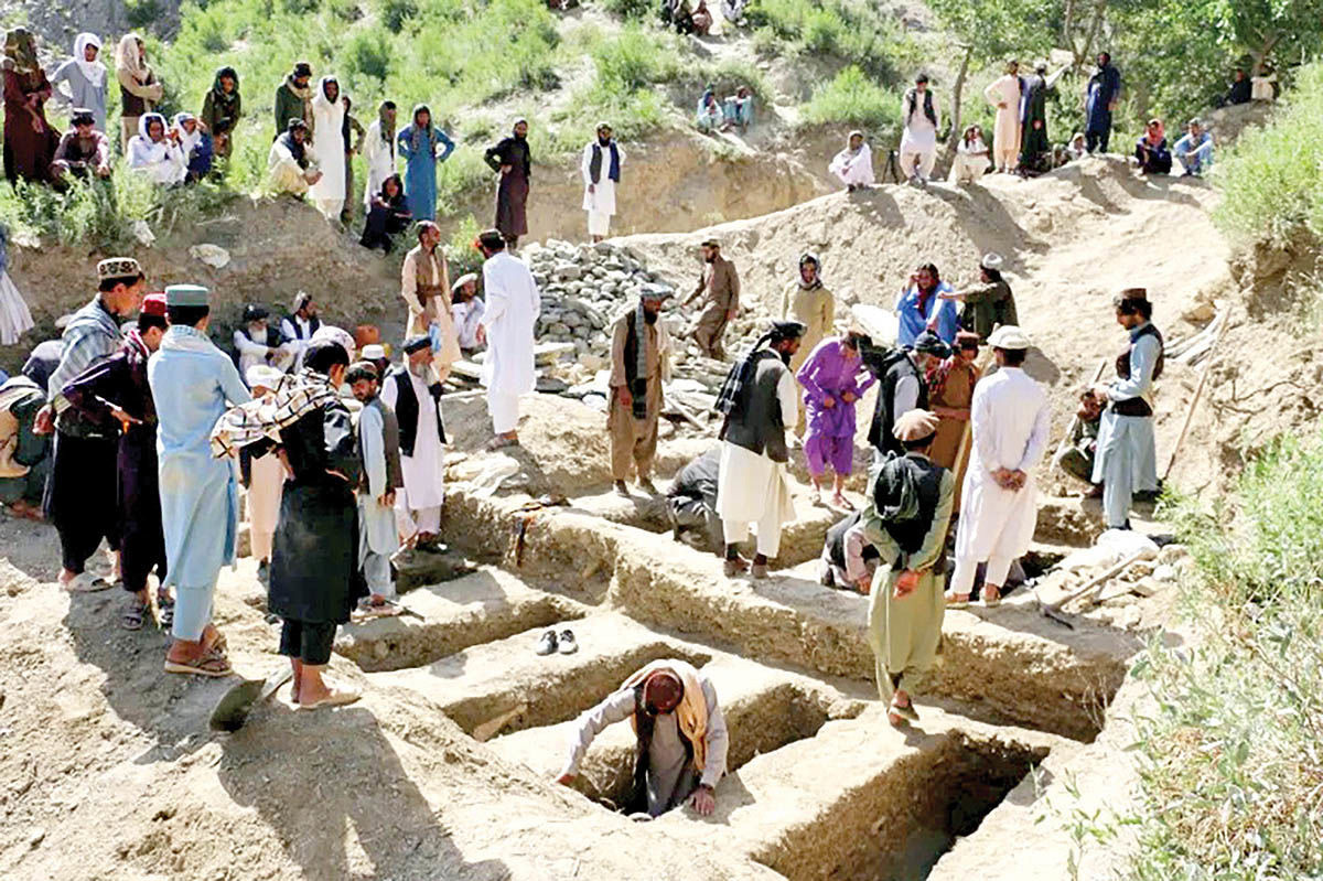 پاکستان پناهگاه‌های طالبان افغانستان را هدف قرار داد